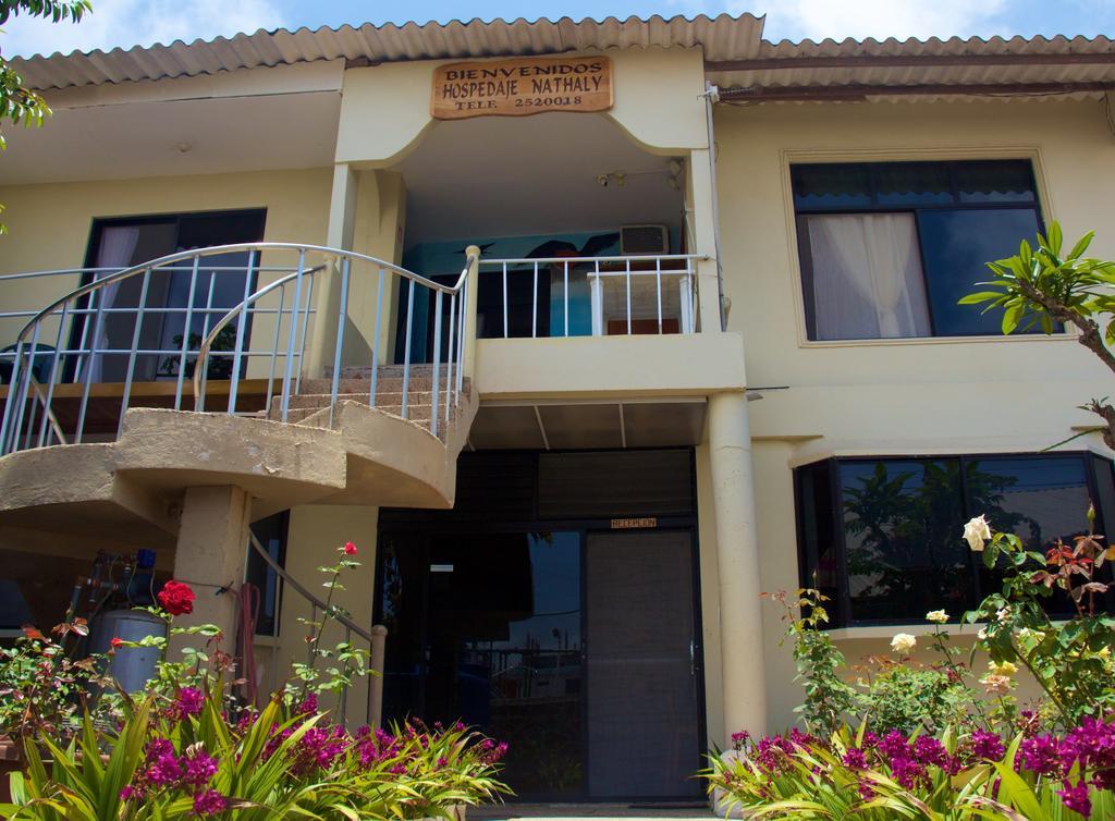 Hostal Nathaly Puerto Baquerizo Moreno Exteriér fotografie