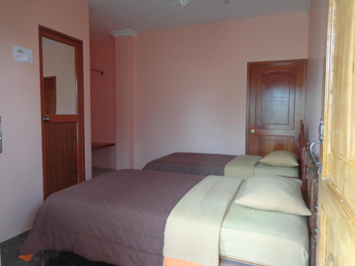 Hostal Nathaly Puerto Baquerizo Moreno Exteriér fotografie